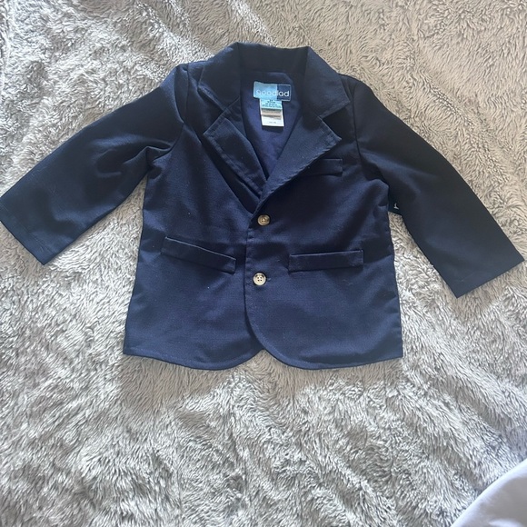 BOYS 4-PIECE SOLID NAVY JACKET AND
SEERSUCKER PANT SUIT
SET - Picture 2 of 7